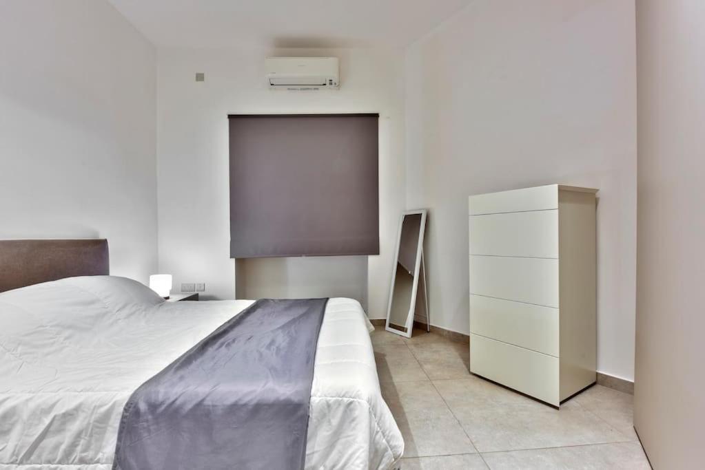 Modern 3 Bed & 2 Bth Apt Sliema Exterior photo
